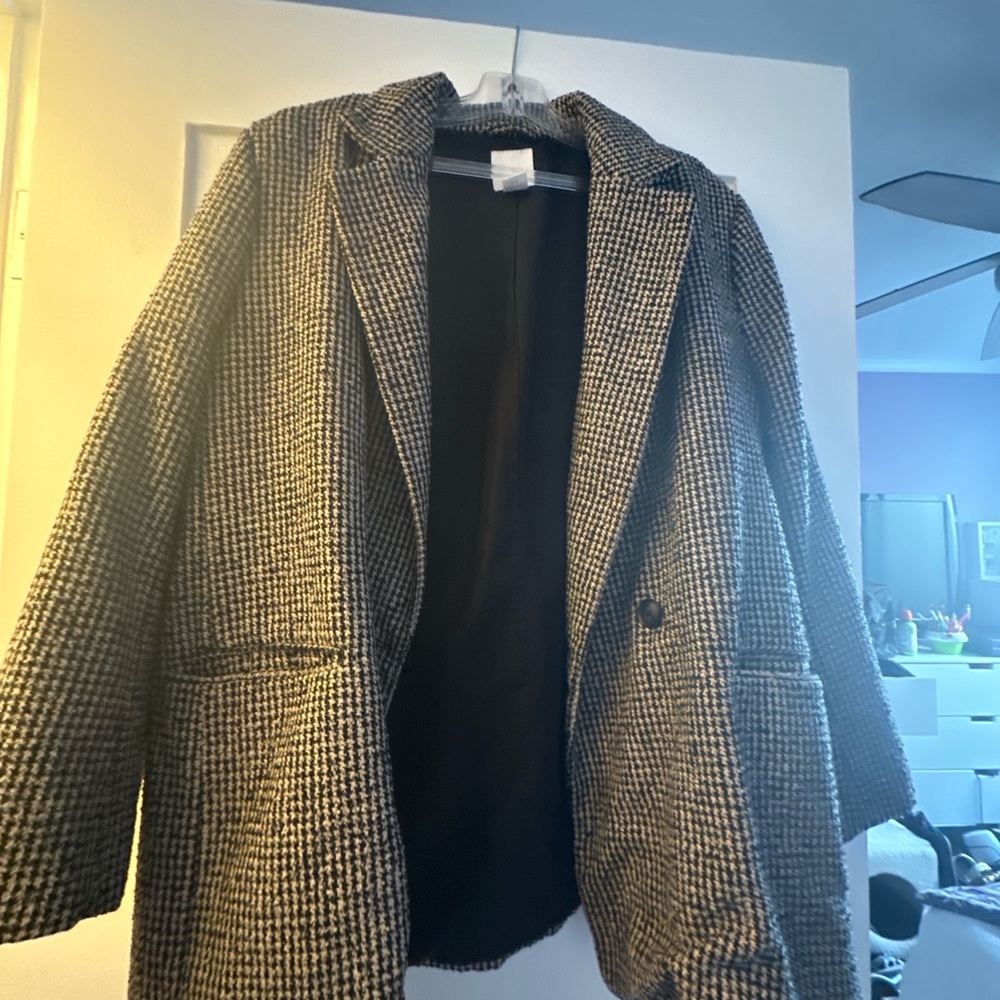Stylish Houndstooth Coat
